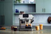 De'Longhi presenta su nueva máquina de café La Specialista Touch en el Coffee Fest 2025