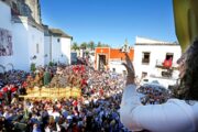 El mejor arte y el olor a incienso vuelven a las calles de la provincia de Cádiz.
